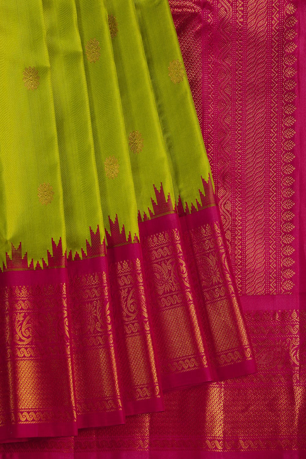 Gadwal Silk Green Saree With Pink Pallu